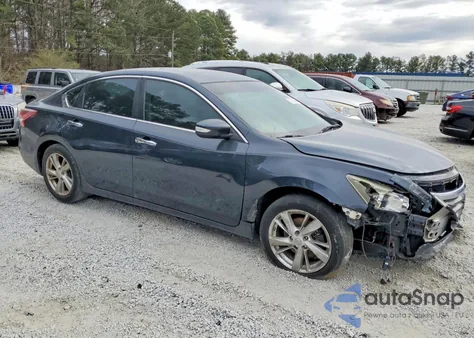 2013 Nissan Altima 2.5 z USA, uszkodzony, nr VIN 1N4AL3AP0DC120304